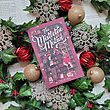 رمان انگلیسی The Mistletoe Motive: A Holiday Novella سبک کریسمس