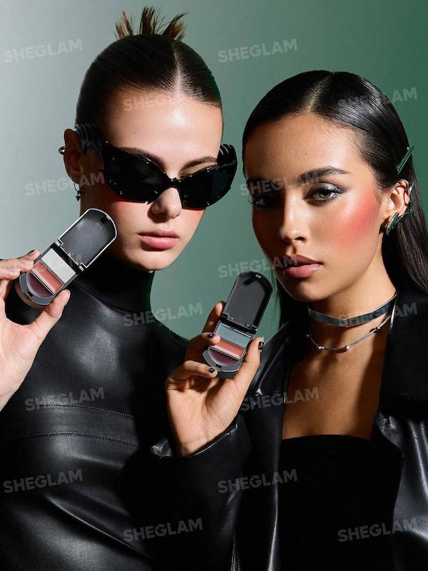میکاپ مدل با محصولات The Matrix Resurrections x SHEGLAM