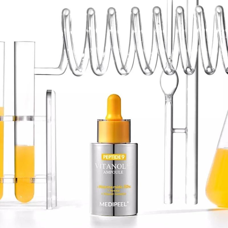 آمپول MEDIPEEL Peptide 9 Vitanol PRO با ترکیبات و ابزارهای آزمایشگاهی