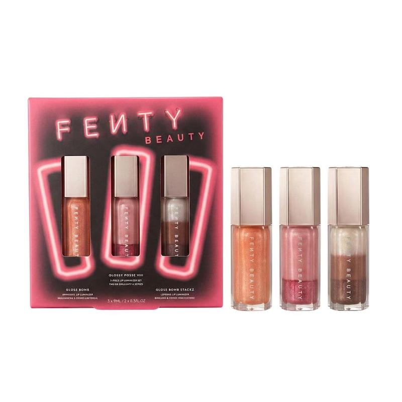 بسته‌بندی ست سه‌تایی لیپ‌گلاس Fenty Beauty Glossy Posse VIII با سه رنگ Gloss Bomb