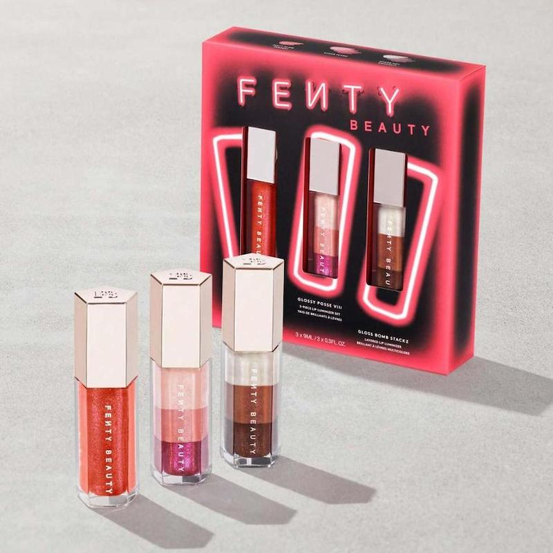 سوآچ رنگ‌های ست لیپ‌گلاس Fenty Beauty Glossy Posse VIII روی لب