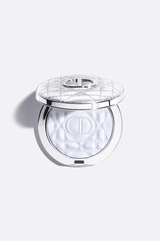 هایلایتر Dior Forever Glow Luminizer کد 05 Blue Strobe با تناژ آبی و فینیش Strobe
