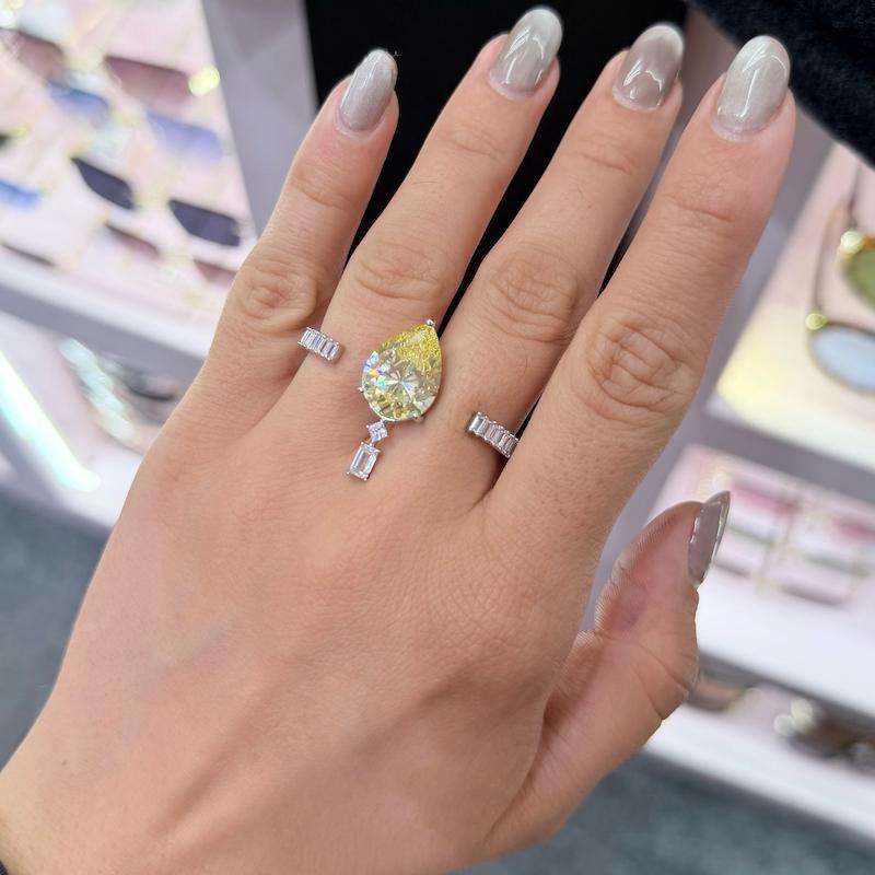 انگشتر جواهری