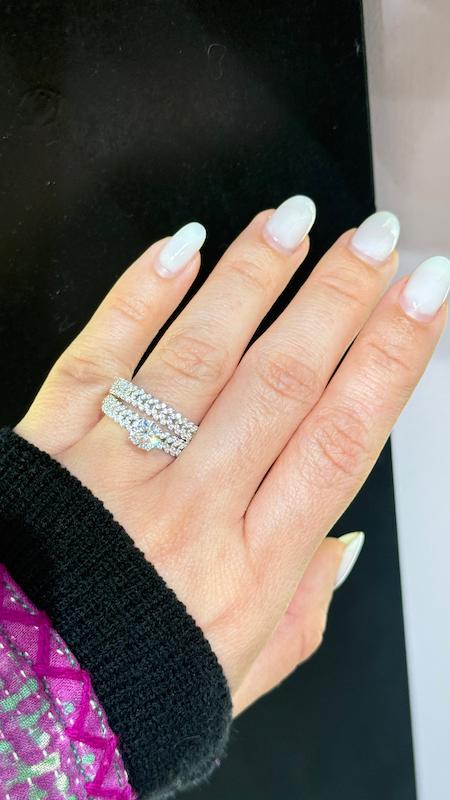 انگشتر حلقه و پشت حلقه