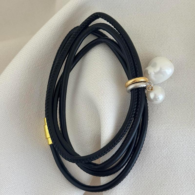 دستبندچرمی