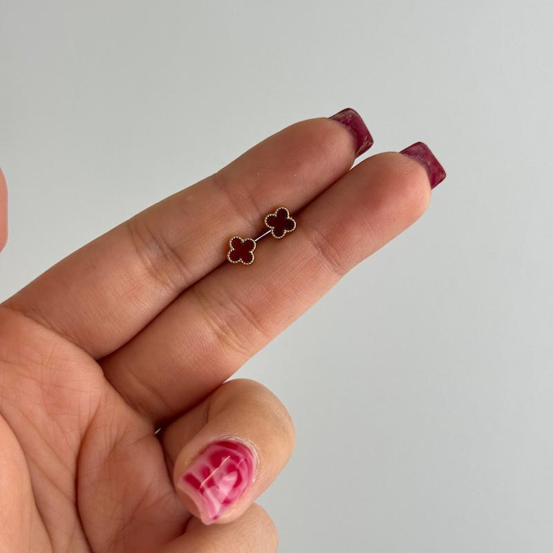 گوشواره میخی