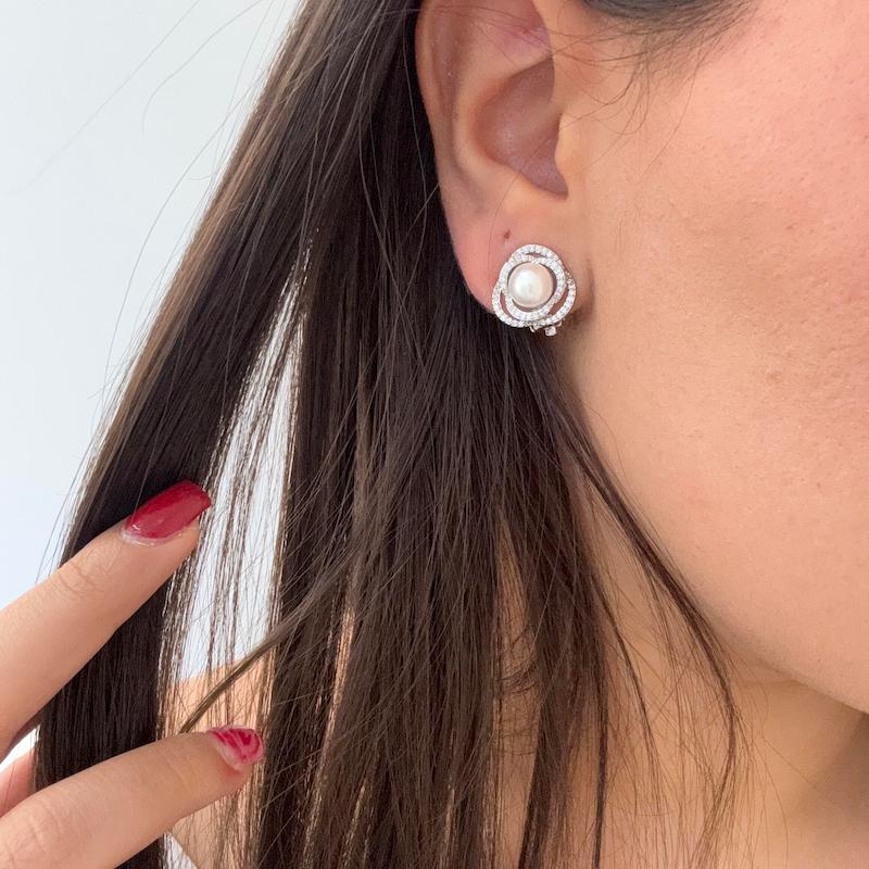 گوشواره پیکسلی