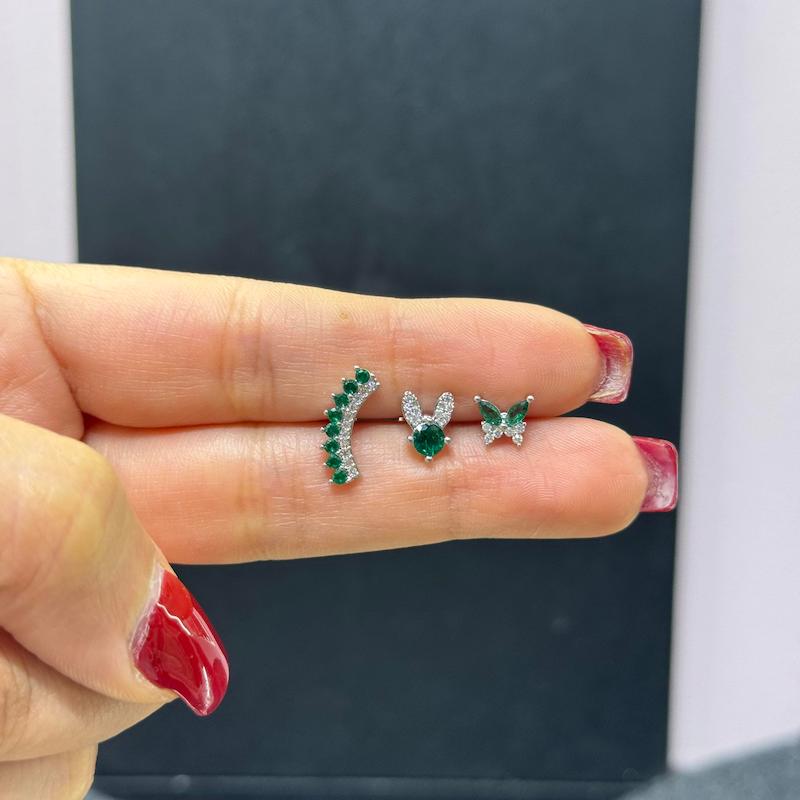 پرسینگ گوش پروانه 