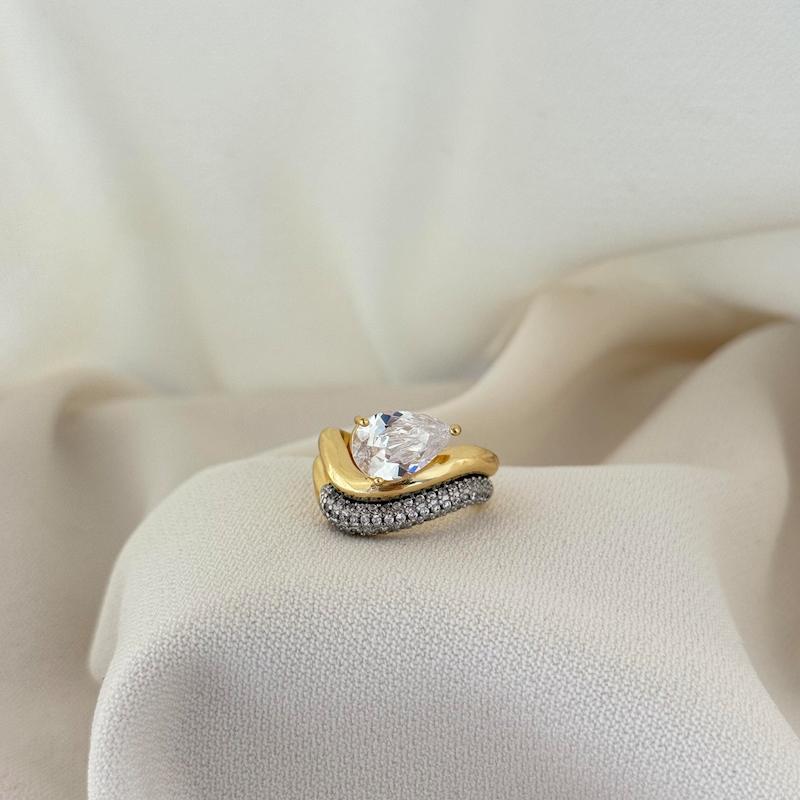 انگشتر الماسی