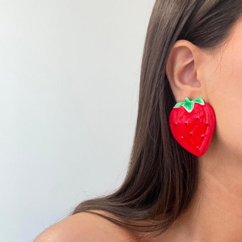 گوشواره توت فرنگی