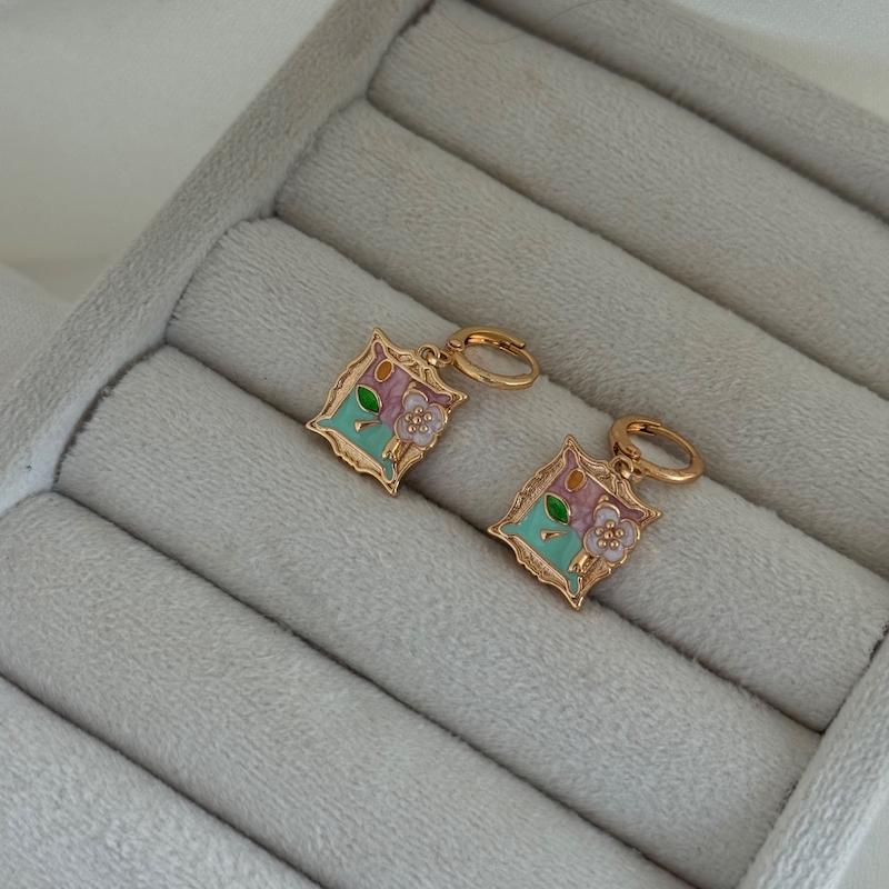 گوشواره میناکاری