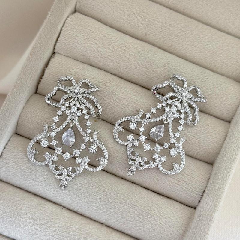 گوشواره جواهری