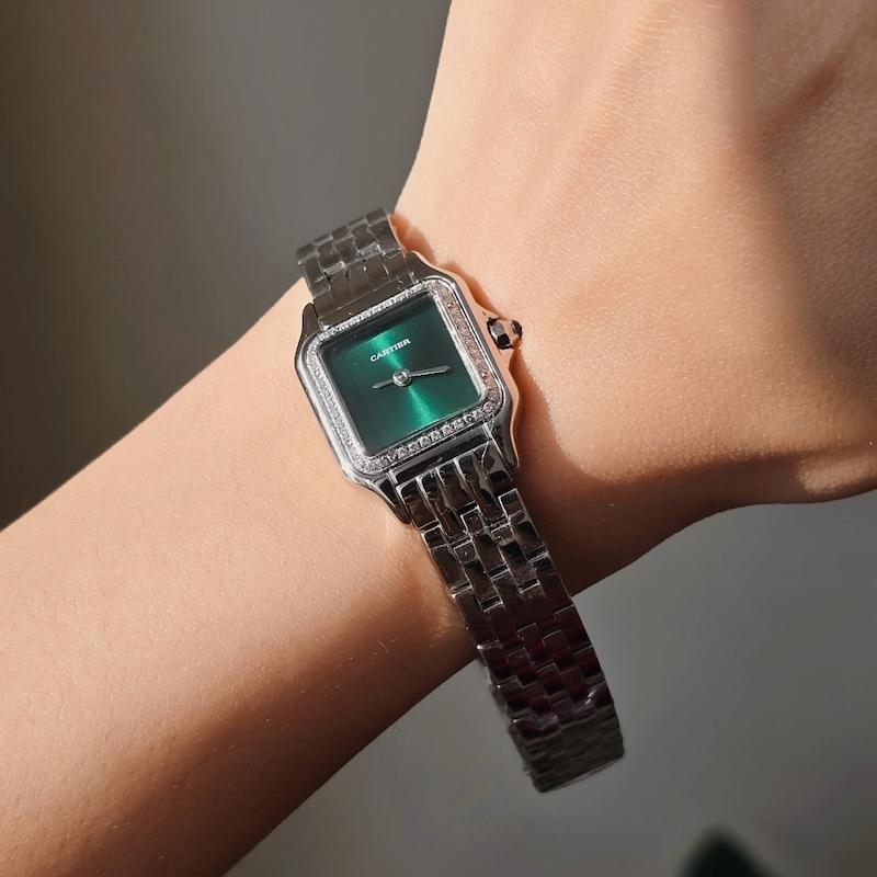 کارتیر سبز سرو