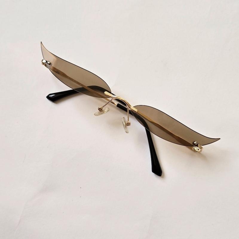 عینک تزئینی قهوه ای