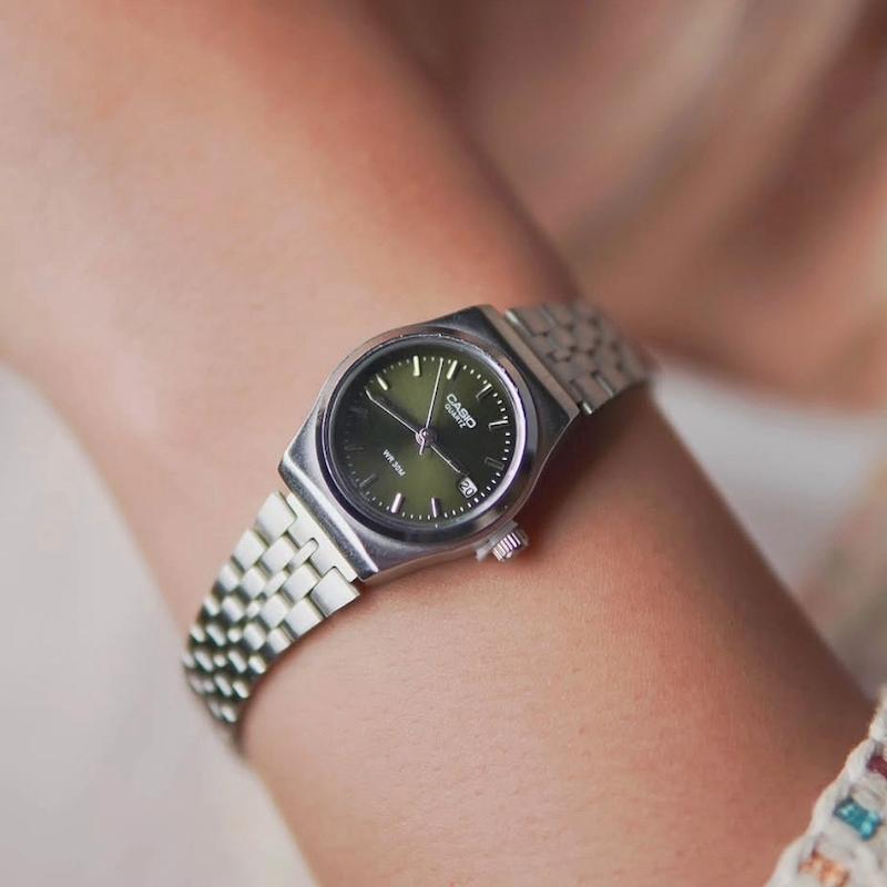 کاسیو کپی تقویم دار سبز