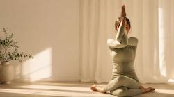 نیمه پیشرفته                                                                               Level Up Yoga