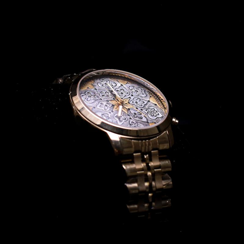 ساعت مچی زنانه مدل فرهمند