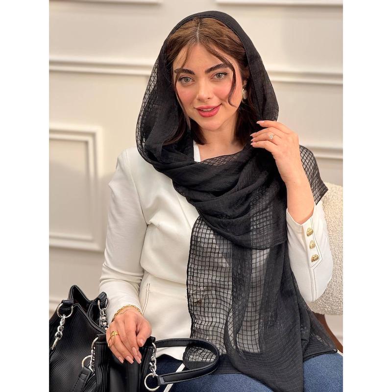 شال ویسکوز چهارخونه مشکی کد 3904