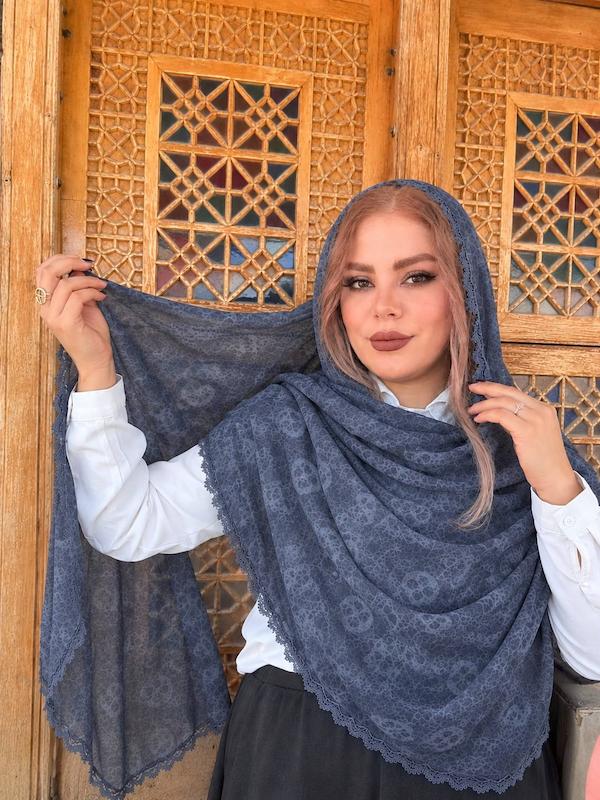شال حریر شیفون دور دانتل سورمه ای 