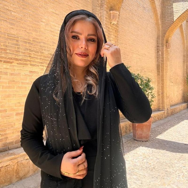 شال تور نگینی دور گان 