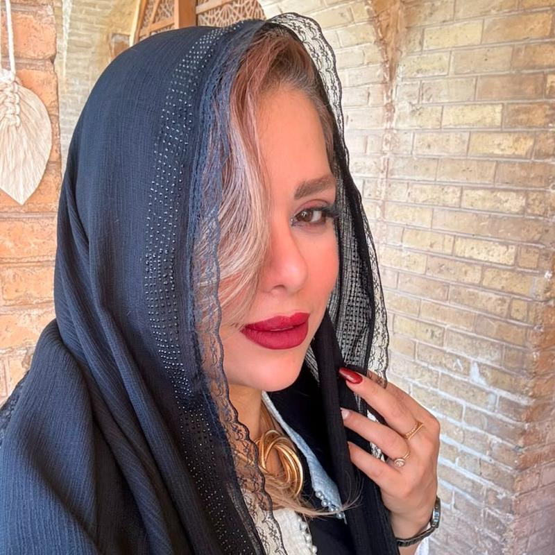 شال کریشه نگین دار دور دانتل 