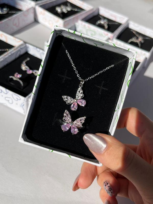 ست پروانه صورتی