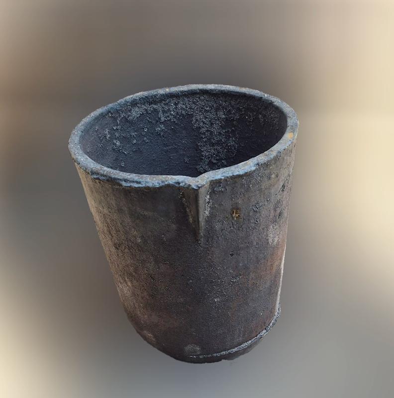 بوته ی چدنی A10 (ظرفیت ۳ کیلوگرم)