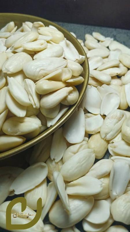 مغز بادام درختی دوپوست سپیدان(مغز بادام  ایرانی سپیدان )/  iraDouble-skin almond kernel