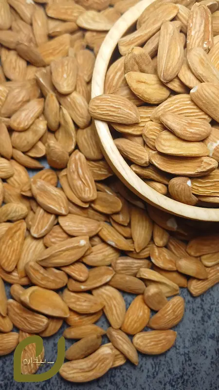 مغز بادام شاهرودی خام /.Raw Shahroudi almond kernels