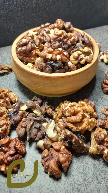 مغز گردو فسنجانی 