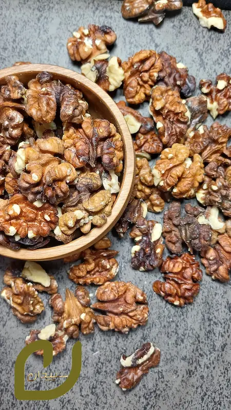 مغز گردو فسنجانی 