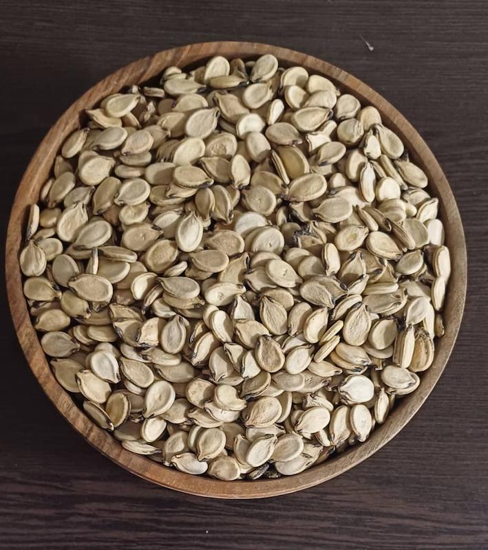 تخمه محبوبی خام ، rew watermelon seeds