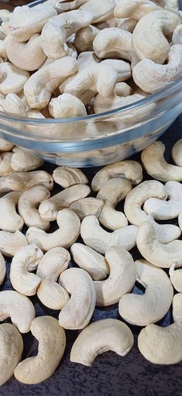 بادام هندی خام/Raw cashew nuts