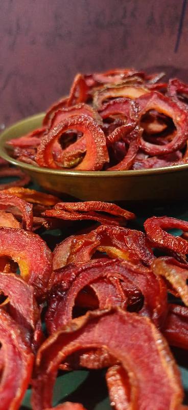 آلو خاکی/Earthy Plum