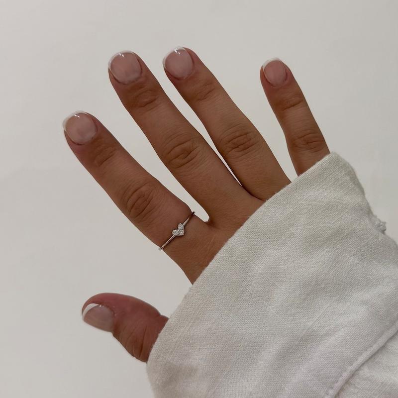 انگشتر قلب سه نگین مینیمال