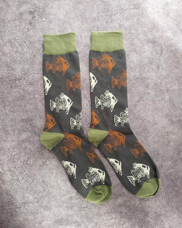 جوراب مردانه طرح اسکلت ماهی