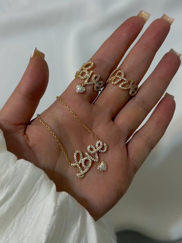 گردنبند انگشتر لاو نگینی طلایی