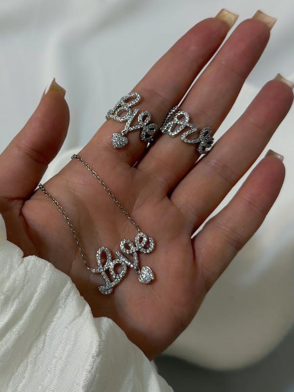 گردنبند انگشتر لاو نگینی نقره ای