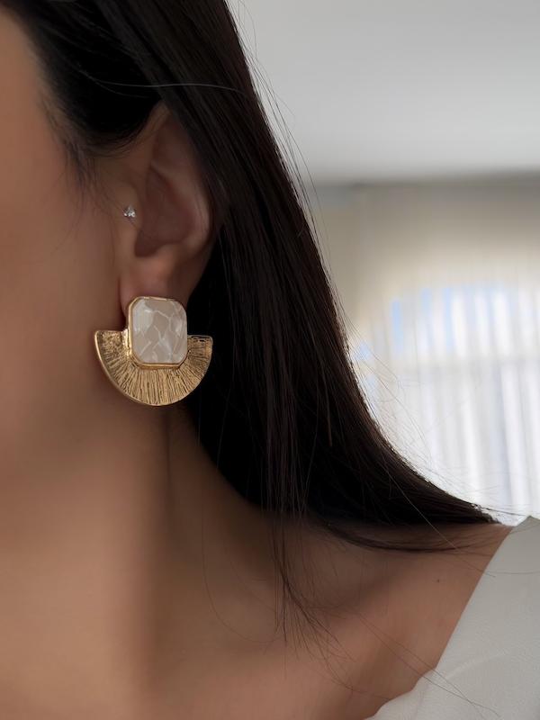 گوشواره مینیمال بادبزنی