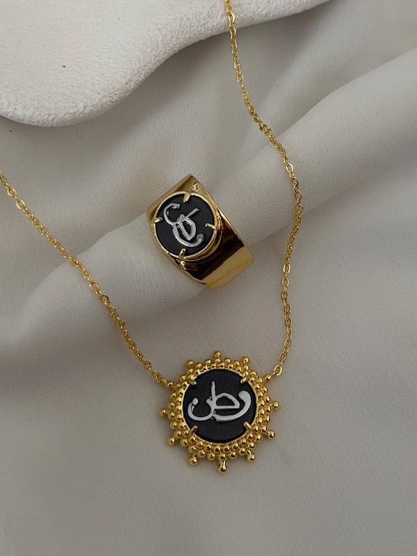 انگشتر و گردنبند وطن