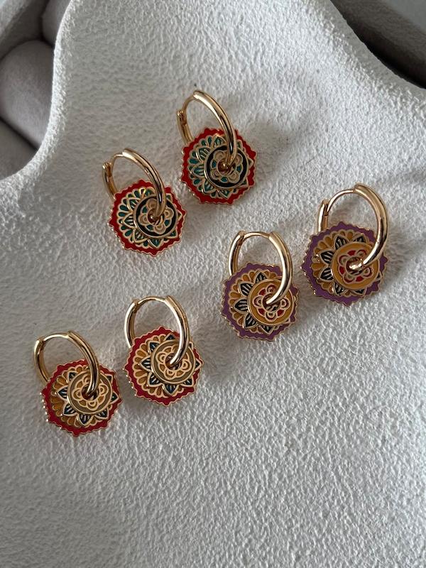 گوشواره سنتی میناکاری