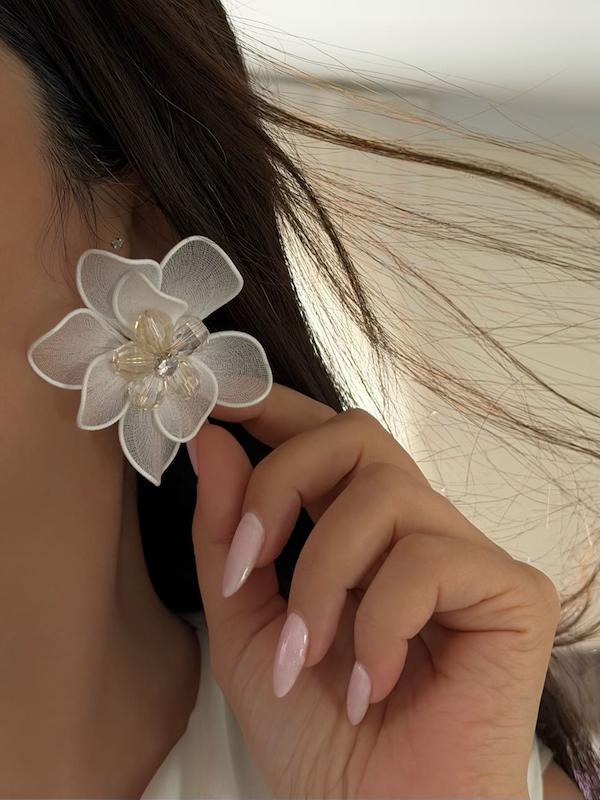 گوشواره گل بزرگ