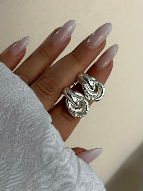 گوشواره گره مینیمال