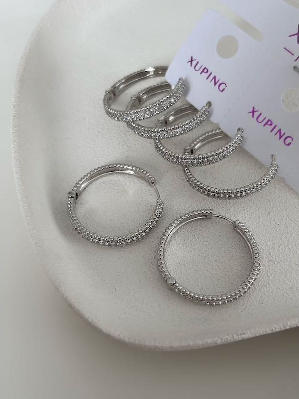 گوشواره دور نگین حلقه ای