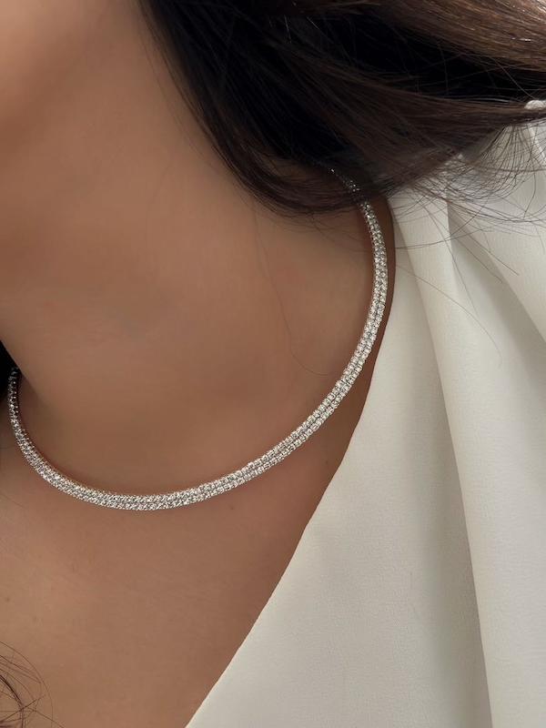 طوق نگینی دولاین