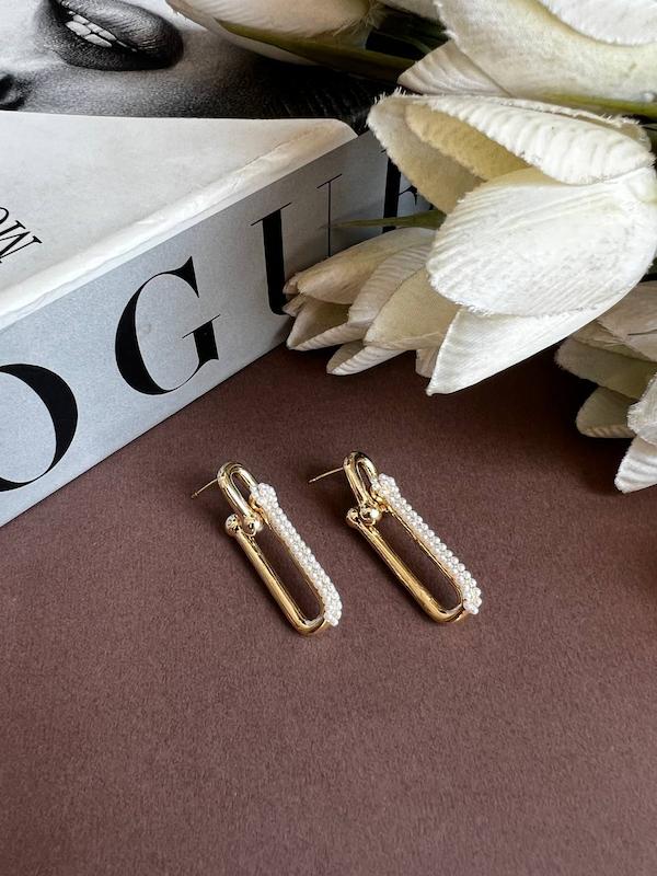 گوشواره مرواریدی 