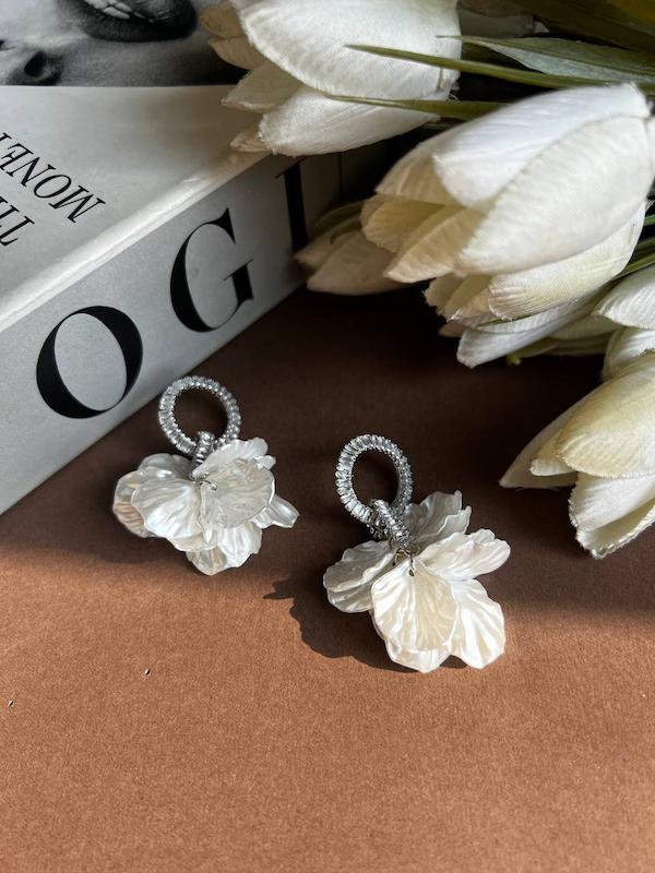 گوشواره جواهری