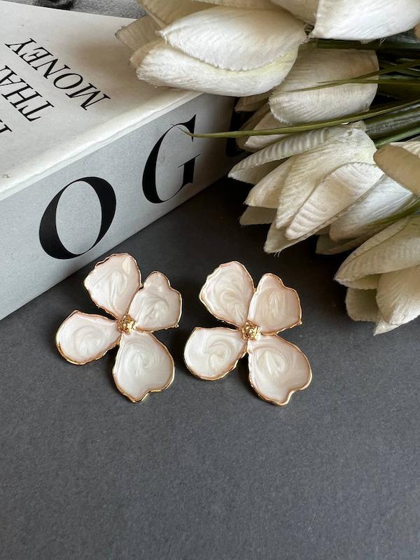 گوشواره مرواریدی گل 