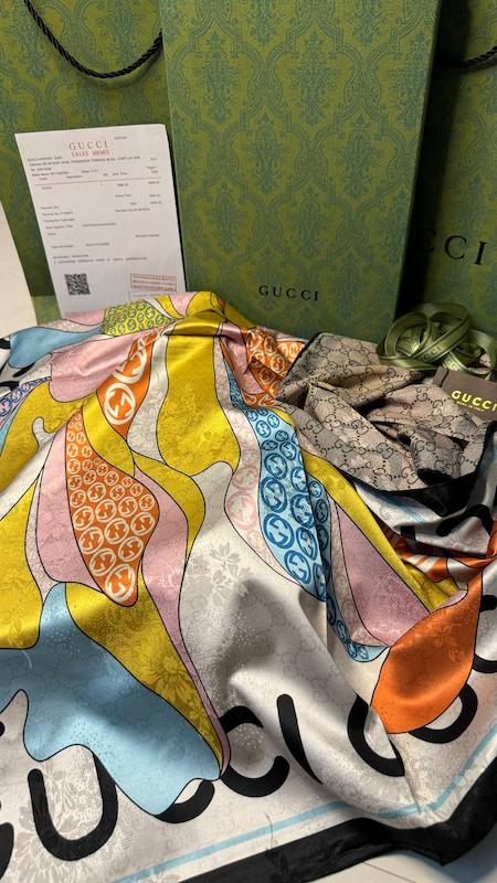 Gucci orginal shawl