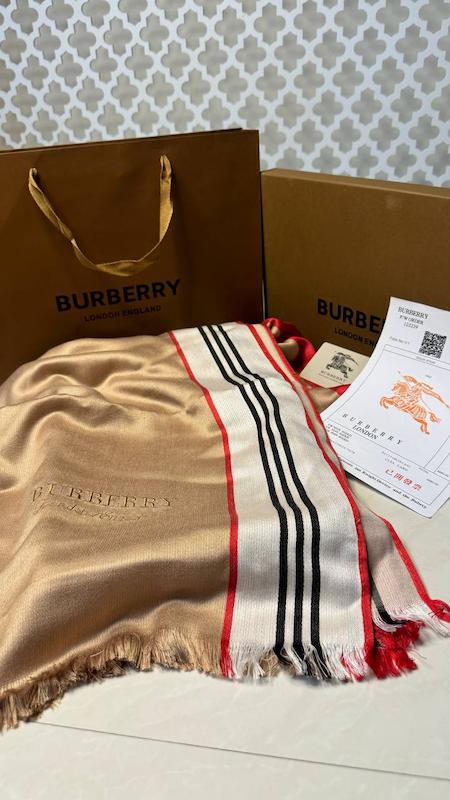 Burberry shawl